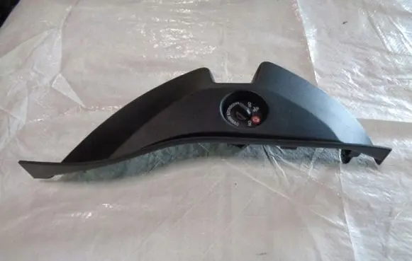 Renault Megane IV Dashboard side end trim 689205425R