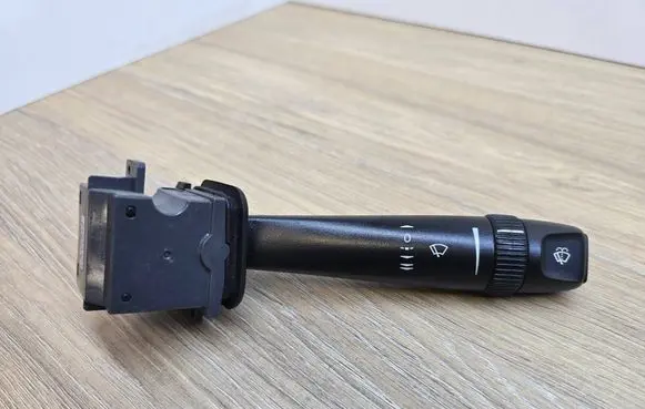 Volvo S60 Wiper control stalk 30768098