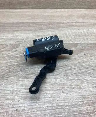 Audi A3 S3 8P Air flap motor/actuator 0132801341 983386G