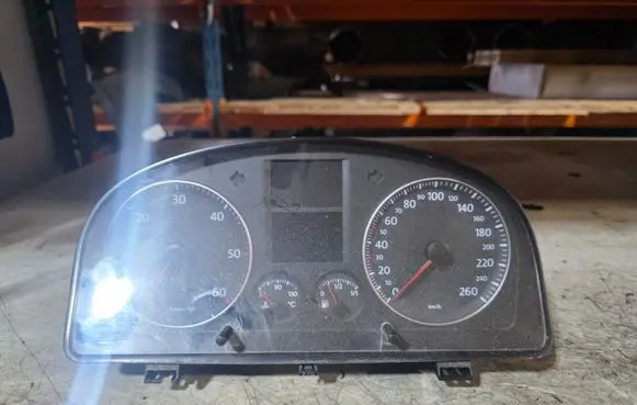 Volkswagen Touran I Speedometer (instrument cluster) 1T0920860A