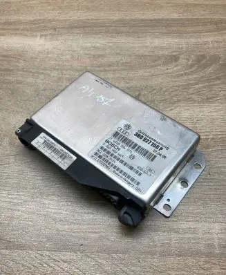 Audi A4 S4 B7 8E 8H Gearbox control unit/module 3B0927156P 0260002669