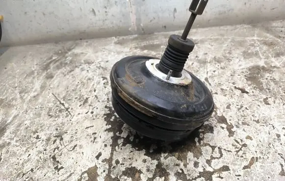 Opel Vivaro Brake booster 93851935 8200116384
