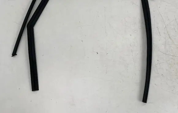Volvo V90 Cross Country Rear door glass trim molding 31849230