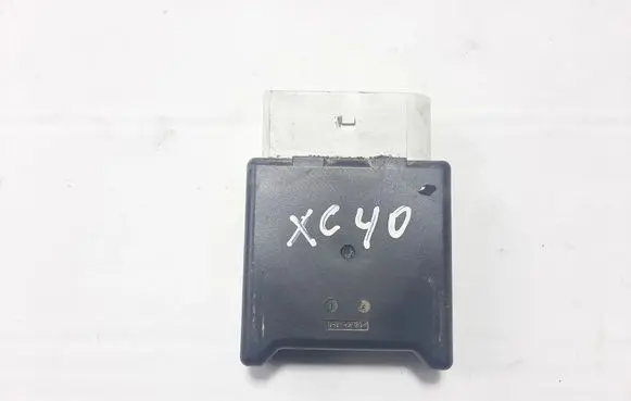 Volvo XC40 Fuel injection pump control unit/module 32203752
