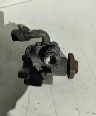 Volkswagen Golf IV Power steering pump