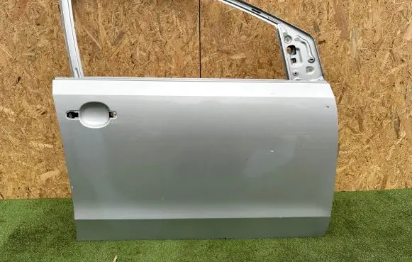 Volkswagen Up Front door 1S4831312F