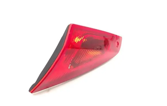 Mitsubishi Colt Tailgate rear/tail lights MN105624