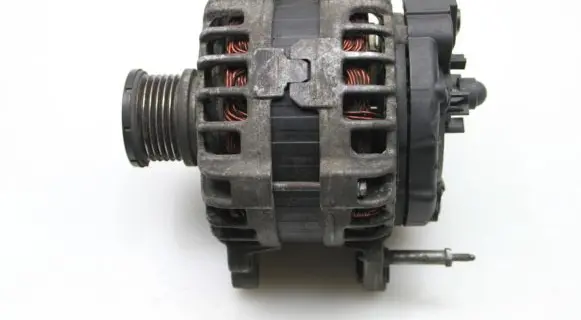 Volkswagen Golf VII Generator/alternator 03L903023K