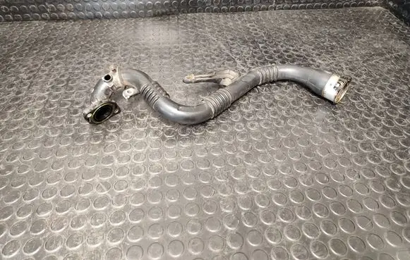 Renault Captur Intercooler hose/pipe 104951A