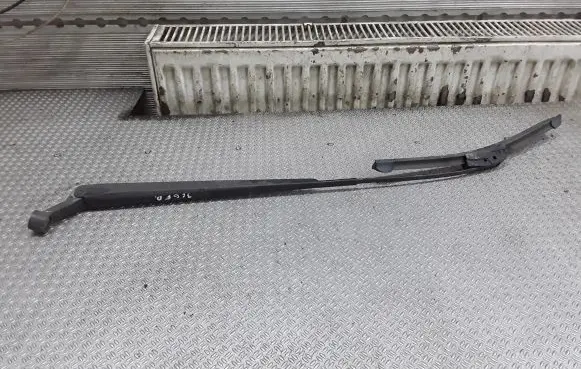 Toyota Yaris Windshield/front glass wiper blade 