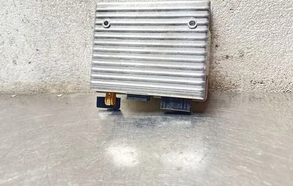 Opel Astra J Bluetooth control unit module 13353284 B5613510 0022605111