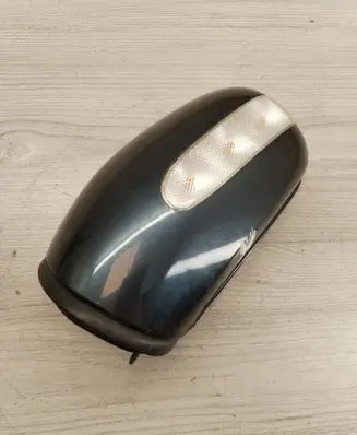 Mercedes-Benz C W203 Front door electric wing mirror 413133417