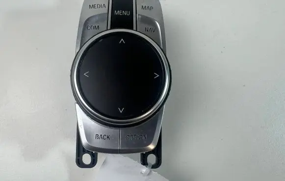 BMW 7 G11 G12 Head unit multimedia control 6844222