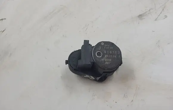 BMW 3 E46 Air flap motor/actuator 6934824 ECB173