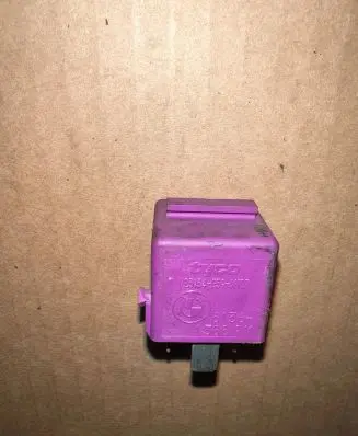 BMW X5 E53 Other relay 1388911 6136 V22154E59X107