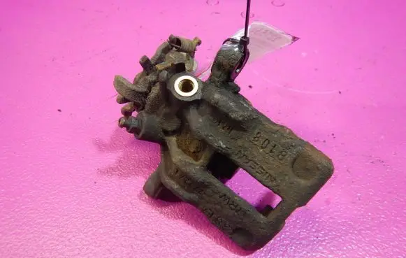 Nissan Primera Rear brake caliper