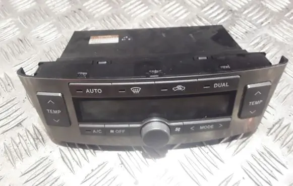 Toyota Avensis T250 Climate control unit 5590205050 5C09102