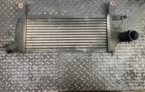 Nissan Pathfinder R51 Intercooler radiator 14461EB360 F6864