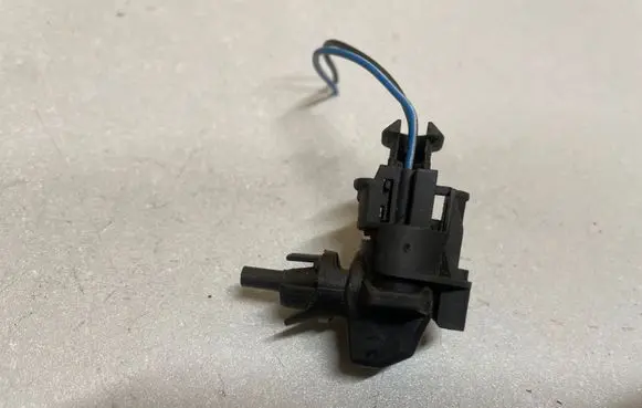 Opel Astra J Outside/external air temperature sensor 09152245