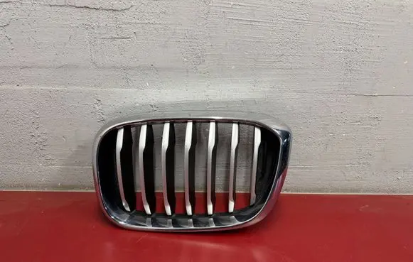 BMW X3 G01 Front bumper upper radiator grill 7469435 7478669
