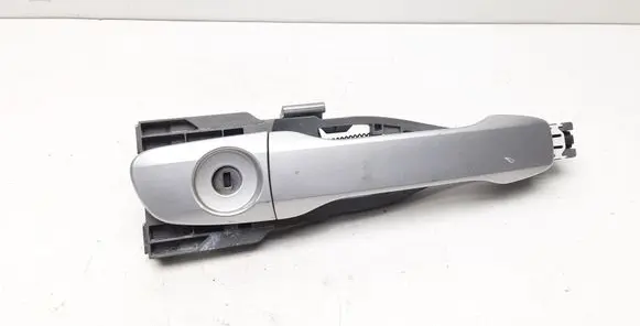 Volvo XC90 Front door exterior handle/bracket 31253176