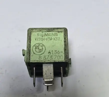 BMW 5 F10 F11 Other relay 61368373700 V23134B593312 6136