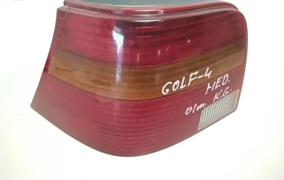 Volkswagen Golf IV Rear/tail lights 1J6945095R 67736972