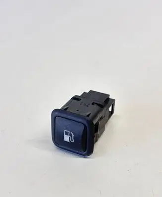 Volkswagen PASSAT B5.5 Fuel tank opening switch 3B0959833A