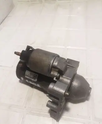 Peugeot 5008 Starter motor 966352888001 M000T22471