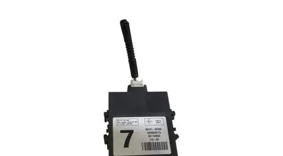 Toyota Corolla Verso AR10 Door control unit/module 897410F020 001103552 S000040179