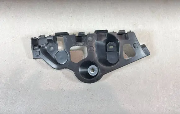 Dacia Sandero Rear bumper mounting bracket 850450798R