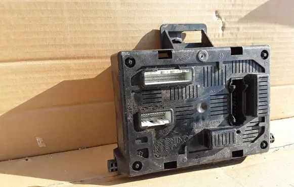 Renault Modus Comfort/convenience module 8200652286