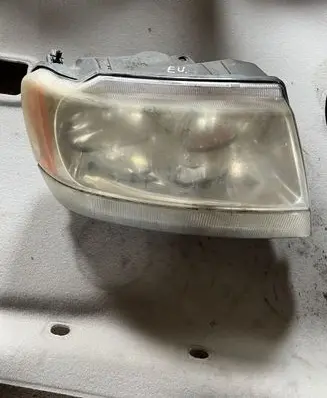 Jeep Grand Cherokee (WJ) Headlight/headlamp