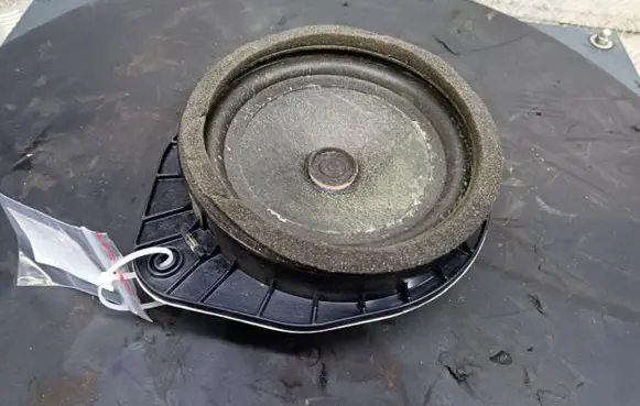 Opel Insignia A Subwoofer speaker 13240968
