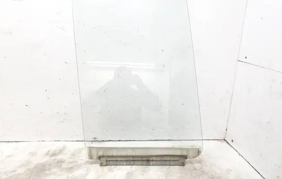 Ford Transit Front door window glass four-door 4C16V21458AB 43R00098