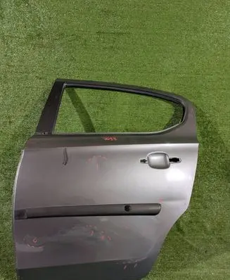 Opel Corsa E Rear door 