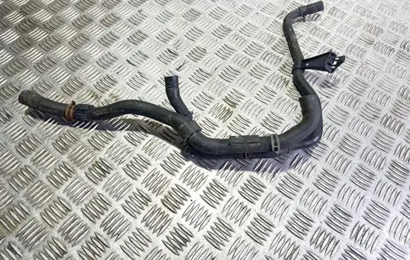 Volkswagen PASSAT B7 Engine coolant pipe/hose 3AA122109B