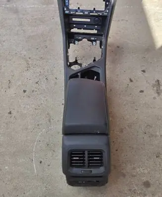 Volkswagen Tiguan Allspace Center console 5NN863243