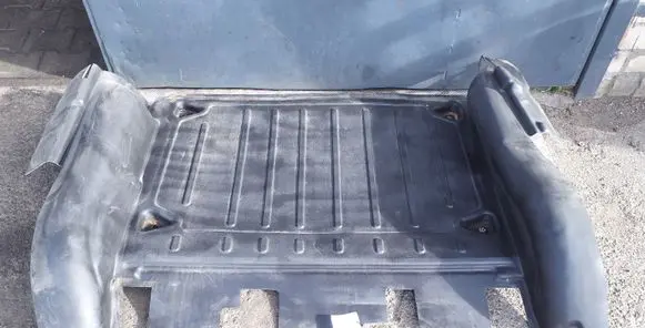 Trunk/boot mat liner