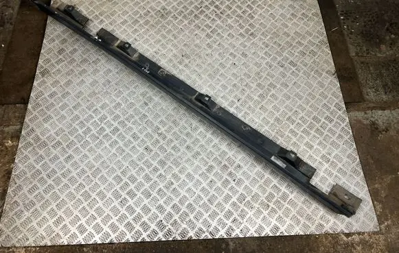 Mercedes-Benz EQA Sill A2476981000