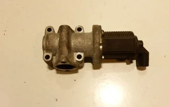 Opel Vectra C EGR valve cooler 55215031 1541