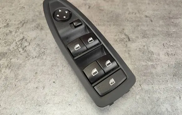 BMW 1 F20 F21 Electric window control switch 9208109
