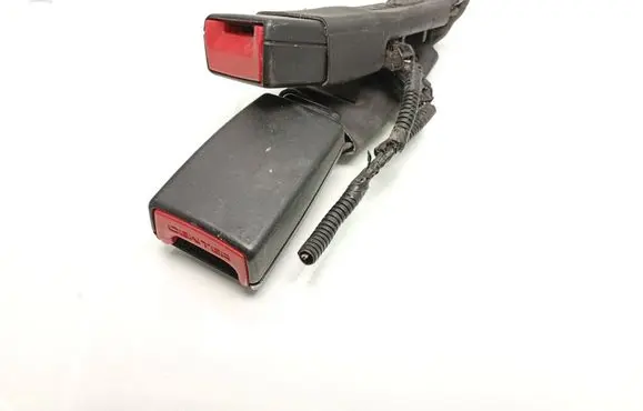 Toyota Avensis T270 Rear seatbelt buckle 7348005060
