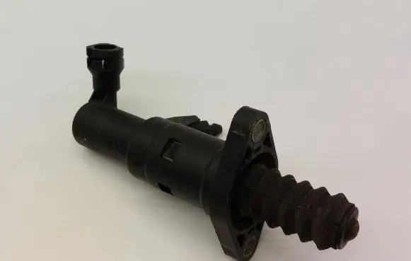 Clutch slave cylinder