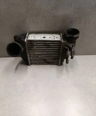 Volkswagen Golf IV Intercooler radiator 872999M