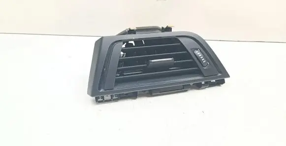 BMW 4 F32 F33 Dashboard side air vent grill/cover trim 9231970