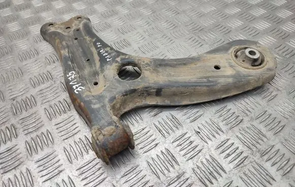 Skoda Fabia Mk2 (5J) Front lower control arm/wishbone