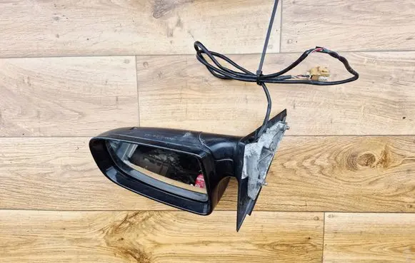 Audi A4 S4 B6 8E 8H Front door electric wing mirror 