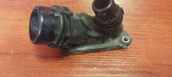 BMW 5 E60 E61 Engine coolant pipe/hose 7800048