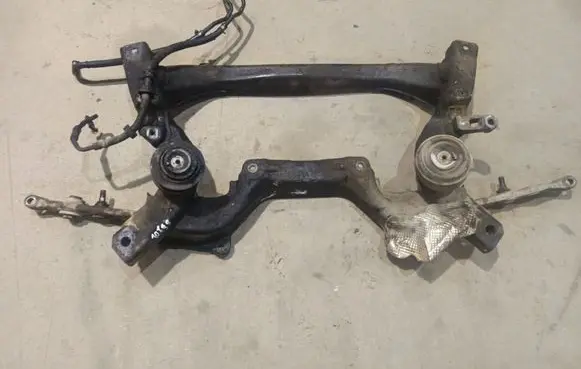 Mercedes-Benz E W211 Front subframe 
